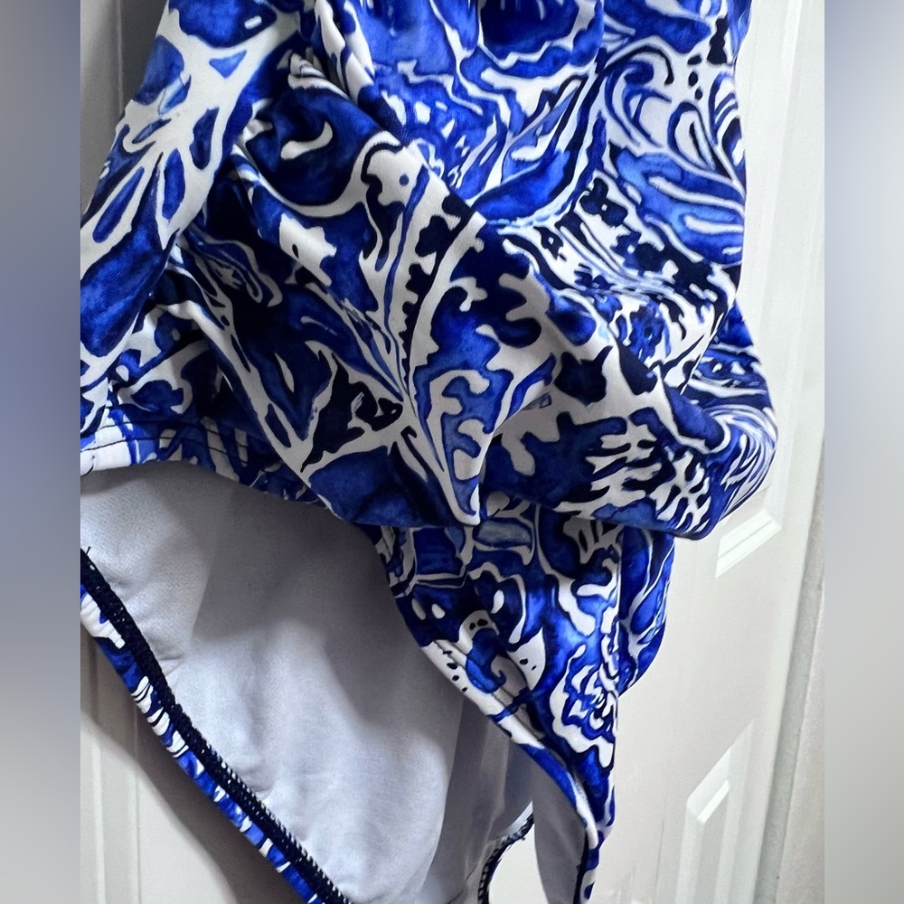 SOLD ☀️Ralph Lauren Women’s Tummy Slimming Blue Floral One Piece Swimsuit Sz 12 - Picture 5 of 13